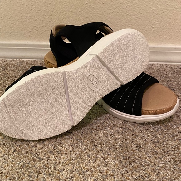 Dr. Scholl’s Hey Girl Sandal size 9 - Picture 9 of 10